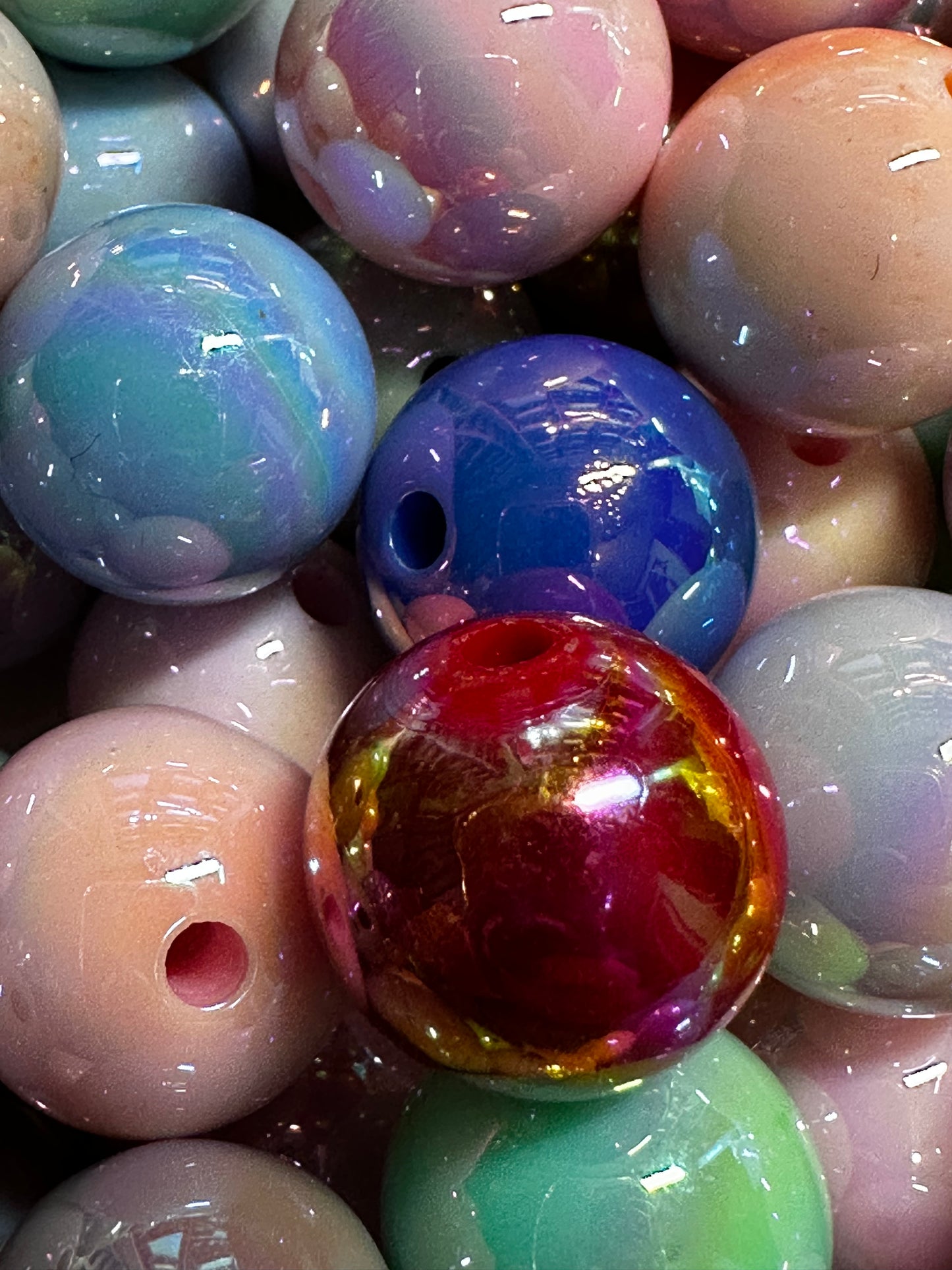 16mm Acrylic Shiney Beads (10/$3.25)