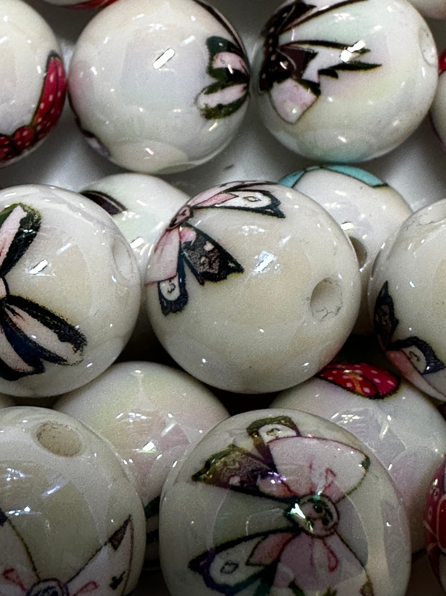 16mm Acrylic Bow Beads-Multiple Colors (10/$2.50)