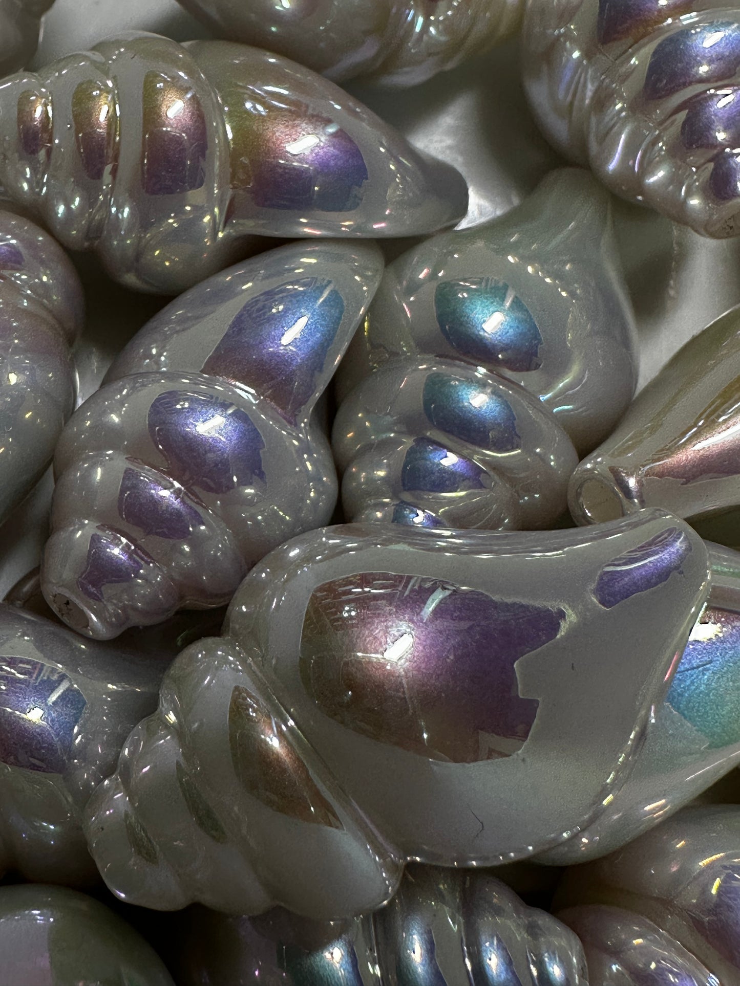 White Pearl Conch Shell Bead