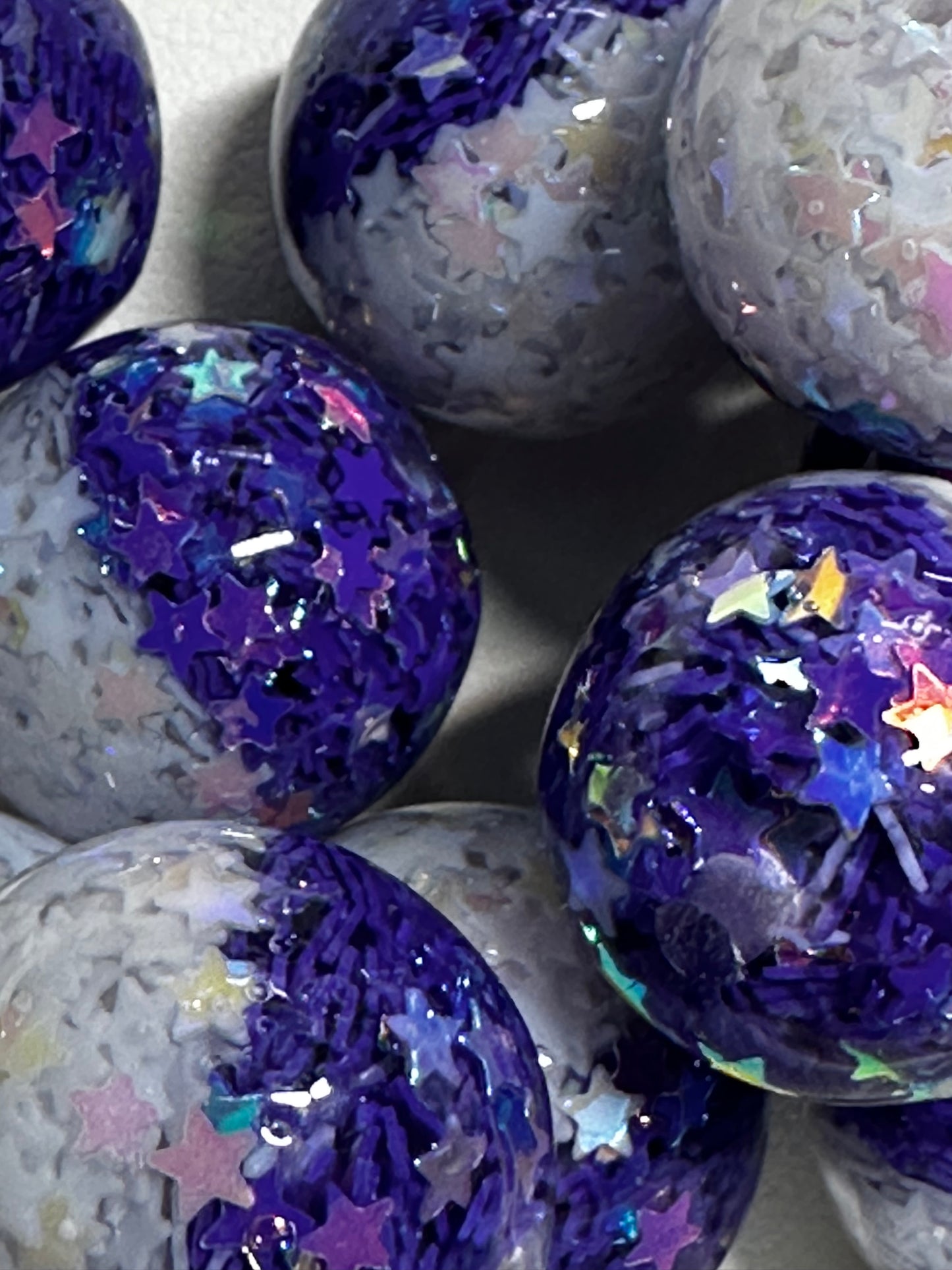 16mm Purple and White Star Acrylic Beads