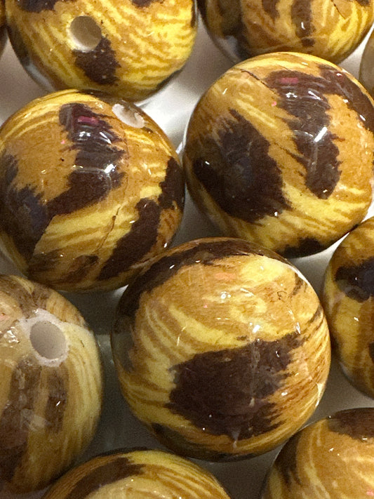 18mm Animal Print Acrylic Beads