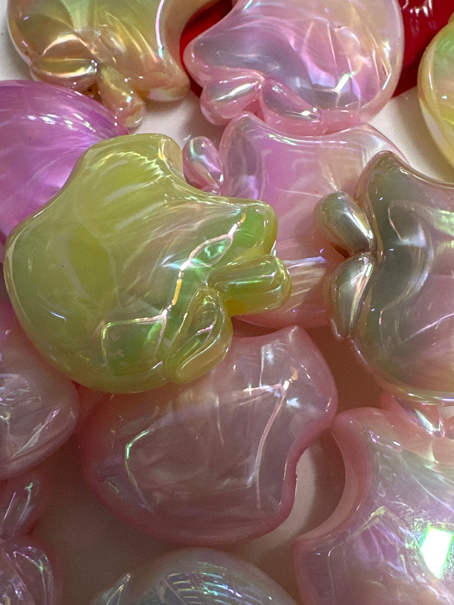 Acrylic Apple Beads (5/$1.75)