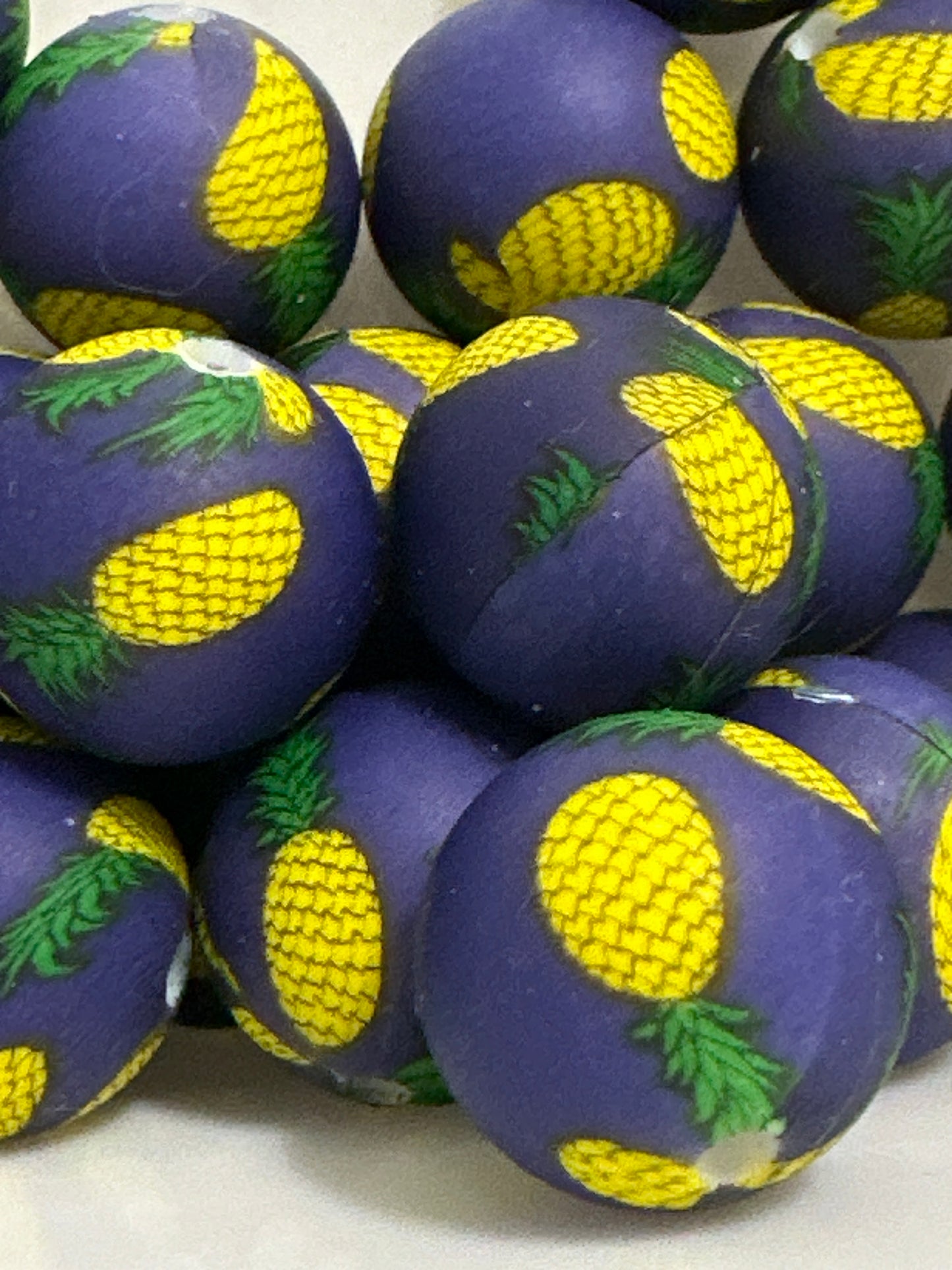 15mm Pineapple Printed Beads